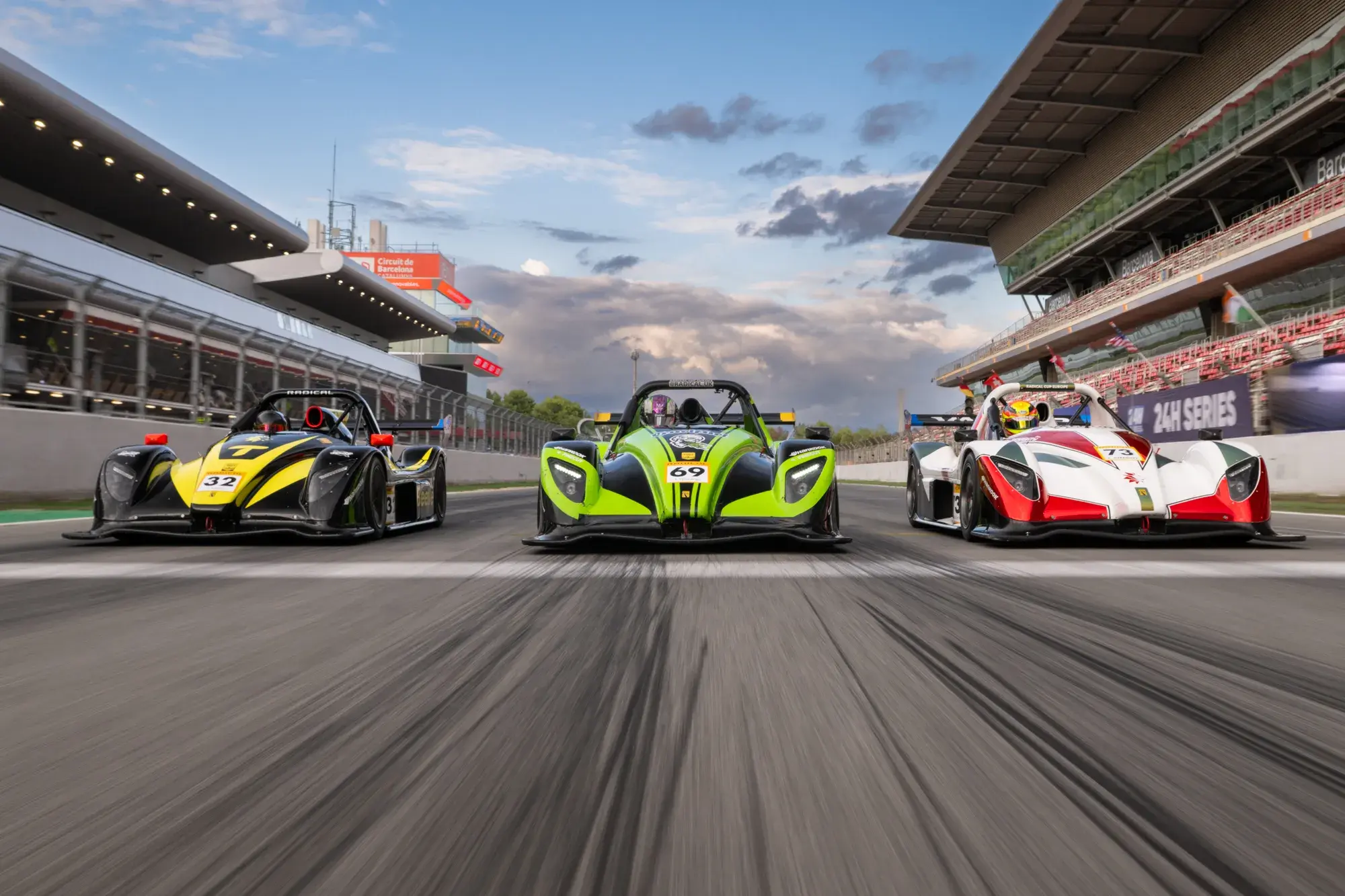 Preview: Best and fastest from the Radical world to meet in Barcelona to race for Radical World Champion title this weekend
