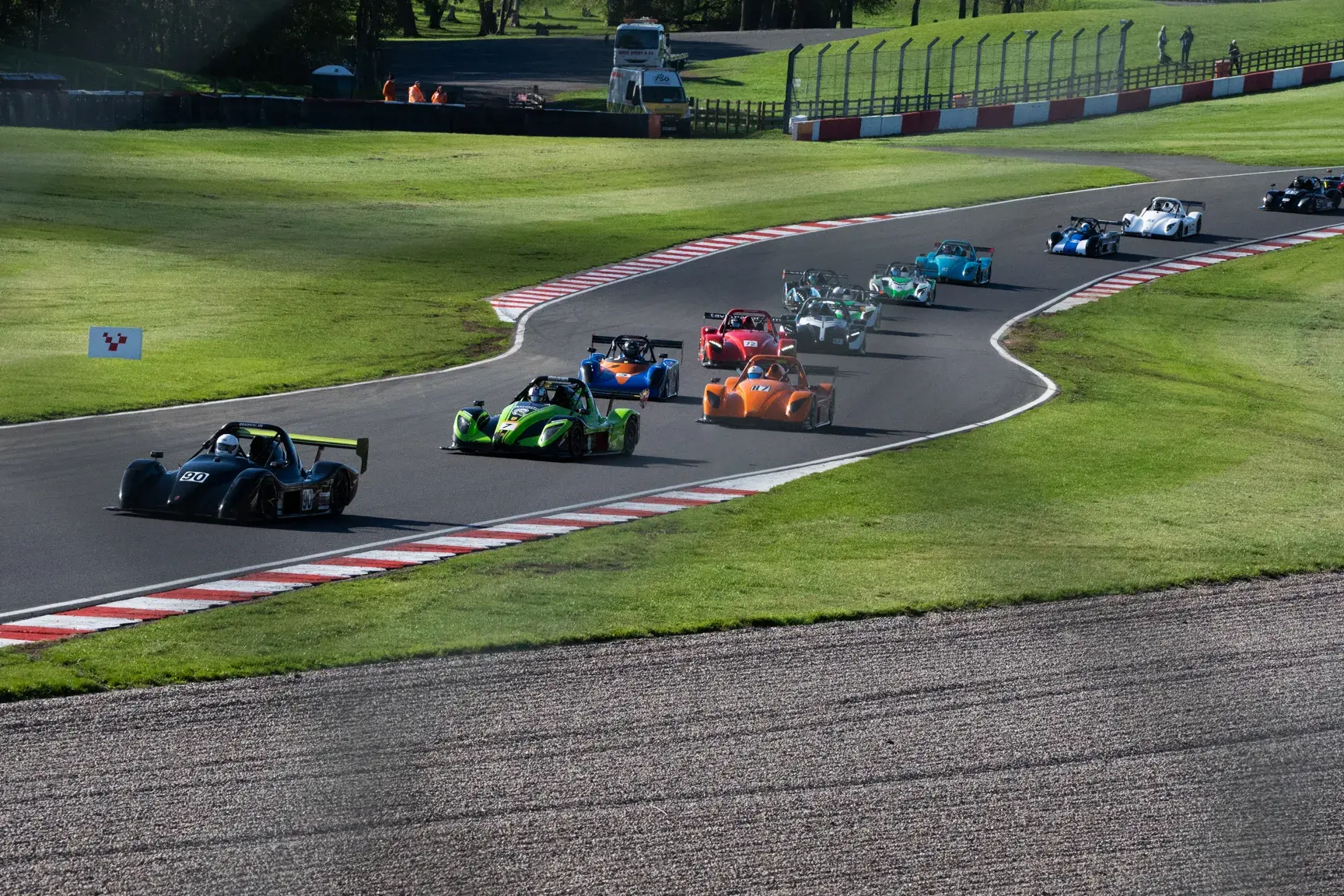 SUPER SOUSTER CLINCHES SR1 TITLE IN DONINGTON DECIDER