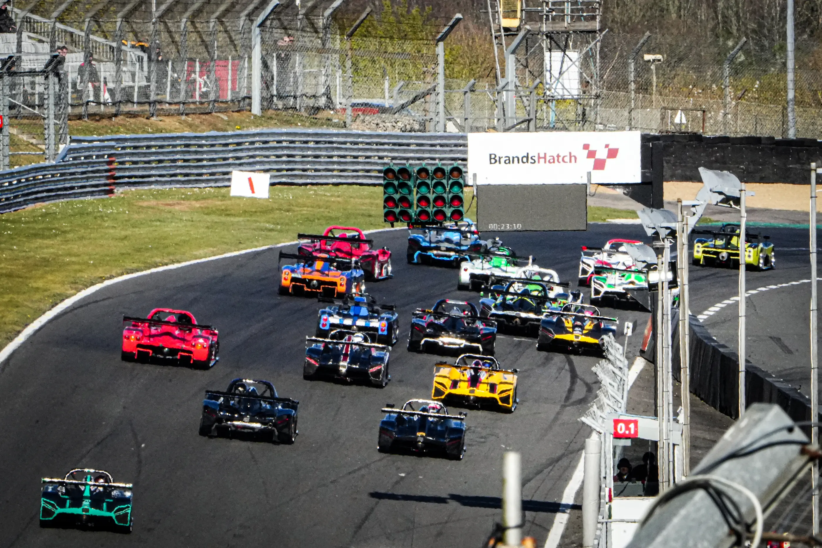 Shane Stoney Shines with Stunning Success in Radical Club Challenge UK Season Opener