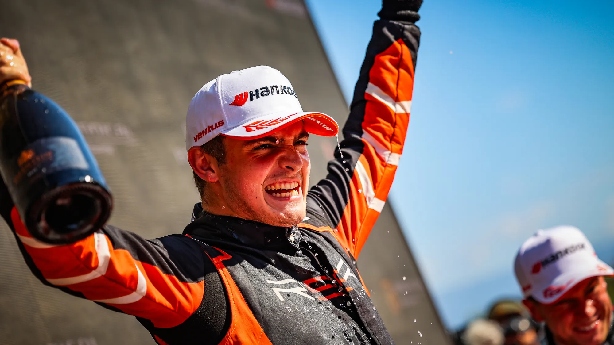 Littlewood wins Barcelona thriller as Radical World Finals delivers a race for the ages