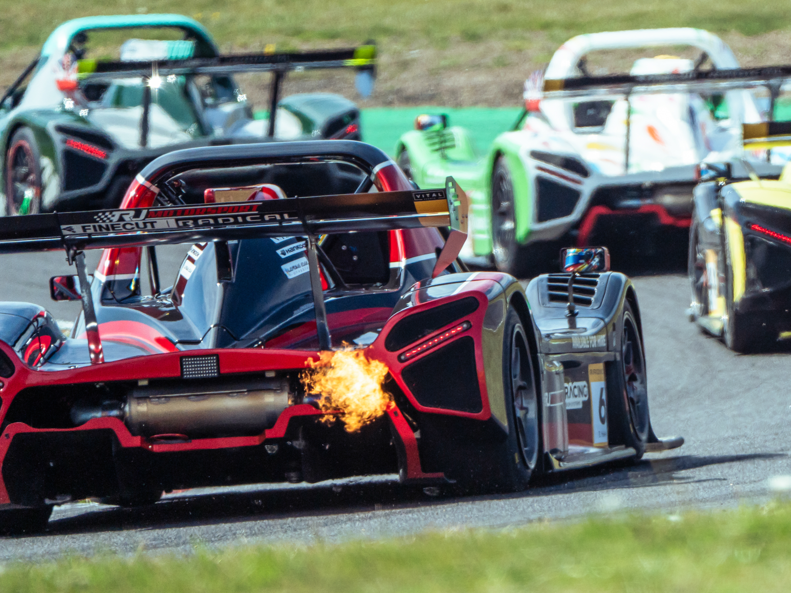 Preview: Epic three-way battle set to resume at Oulton Park