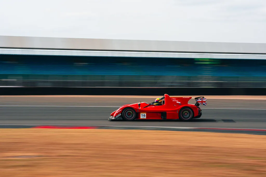 Title showdown set for UK Cup finale at Donington